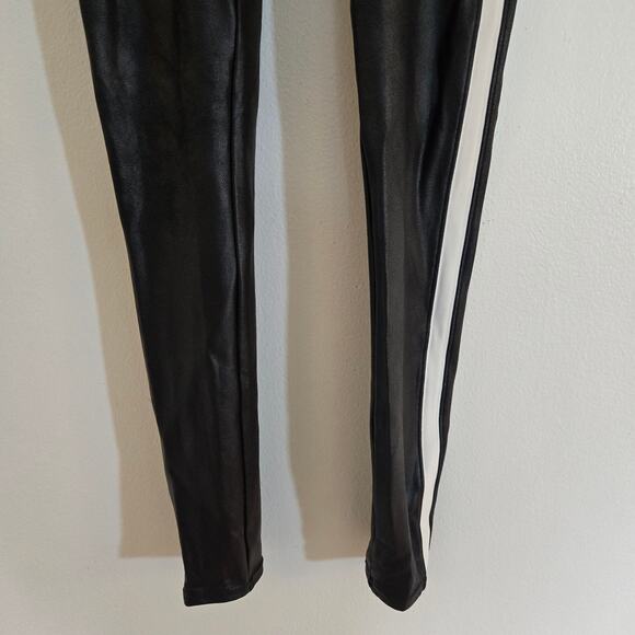 SPANX Faux Leather Leggings White Side Stripe Black Size Small - Picture 6 of 10